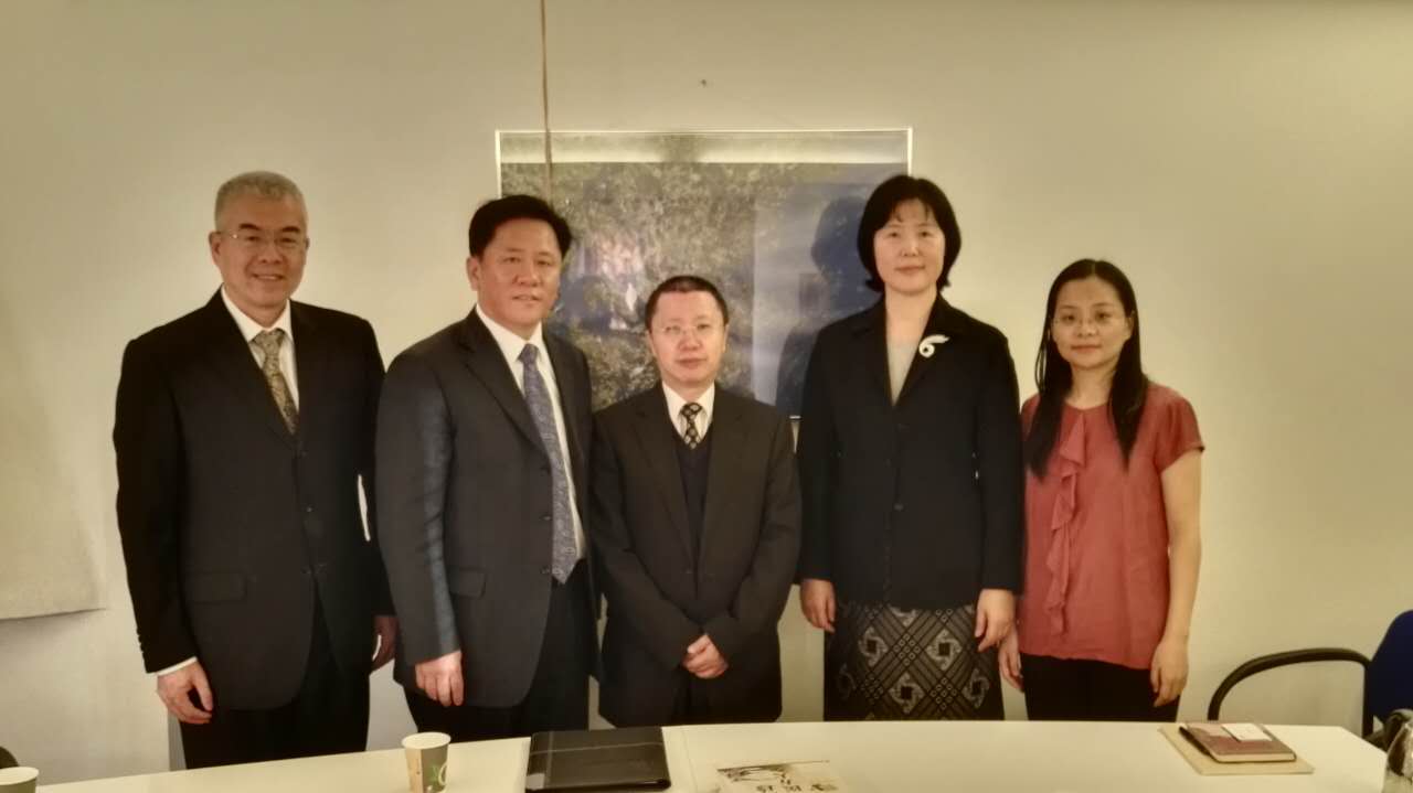 2015年拜访中国驻瑞典大使馆科技处